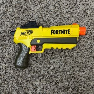 Nerf Fortnite Yellow and Orange Blaster